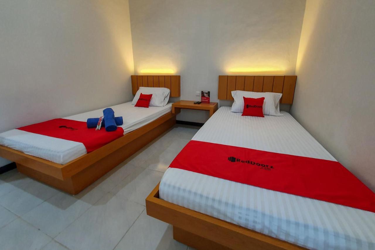 Reddoorz Syariah Near Solo Paragon Mall 2 Bonorejo Exterior photo