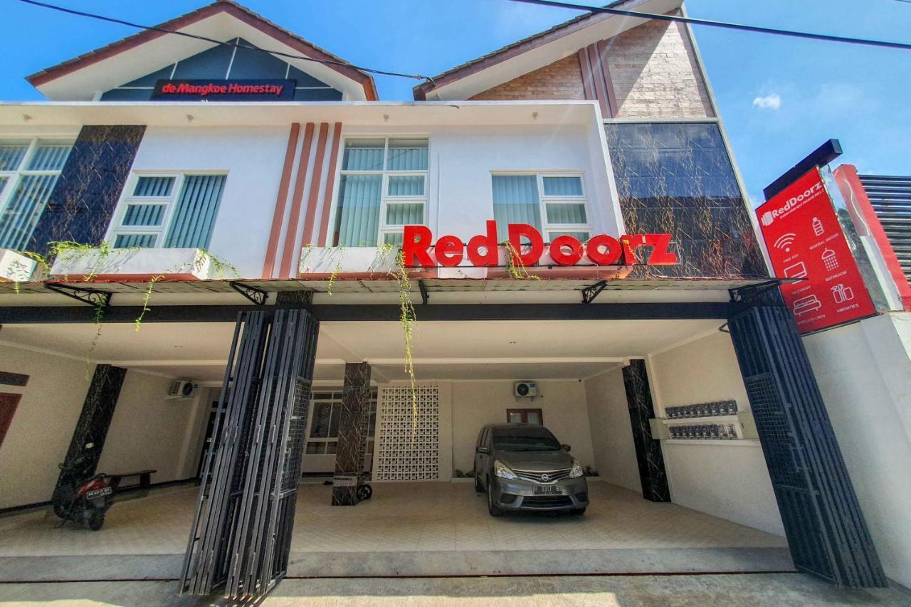 Reddoorz Syariah Near Solo Paragon Mall 2 Bonorejo Exterior photo