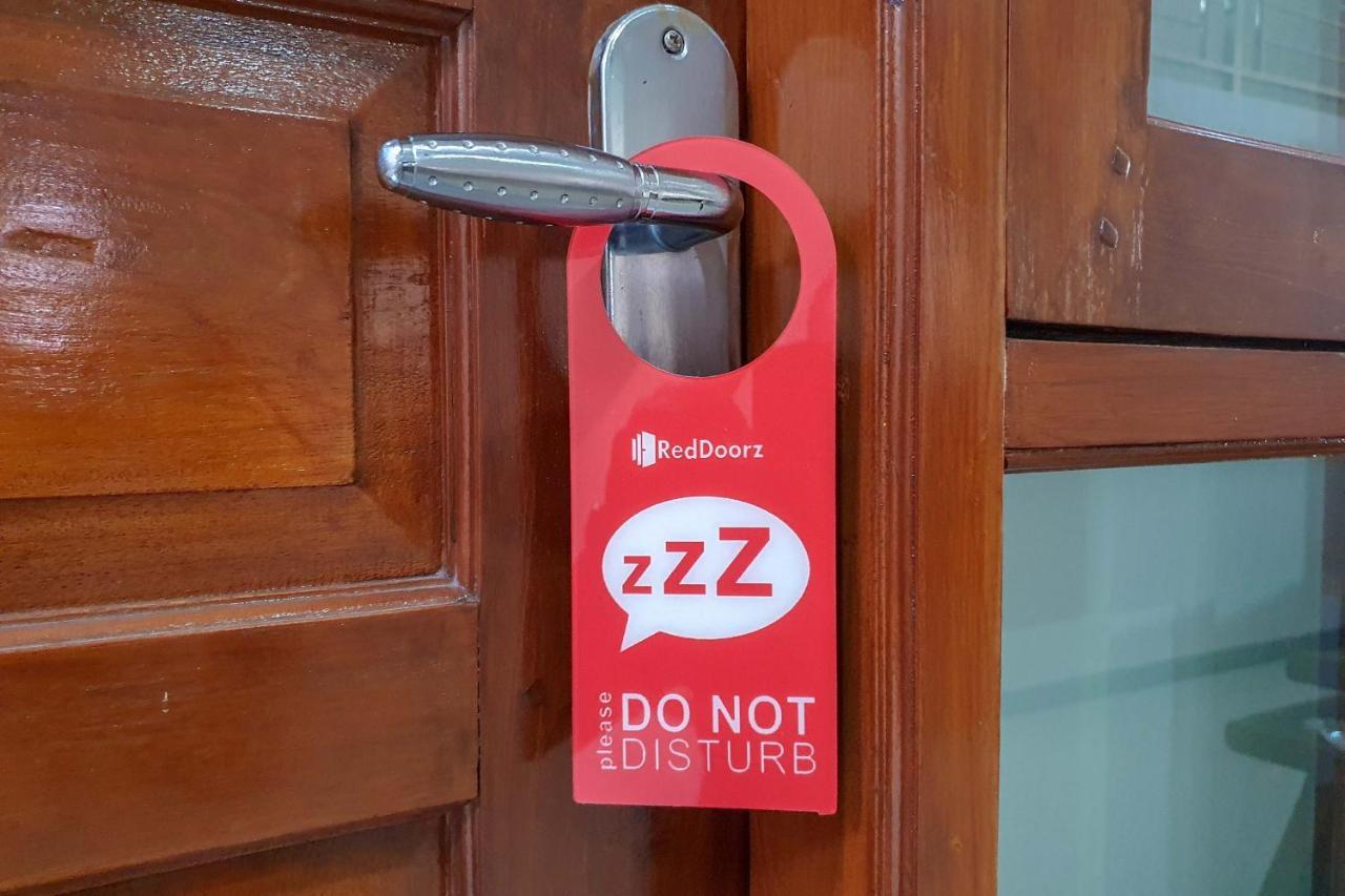 Reddoorz Syariah Near Solo Paragon Mall 2 Bonorejo Exterior photo